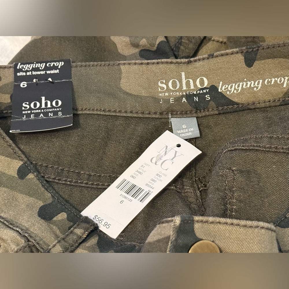 NWT New York & Company SoHo Jeans Legging Crop Stretch Camo Capri Pants - Picture 8 of 12